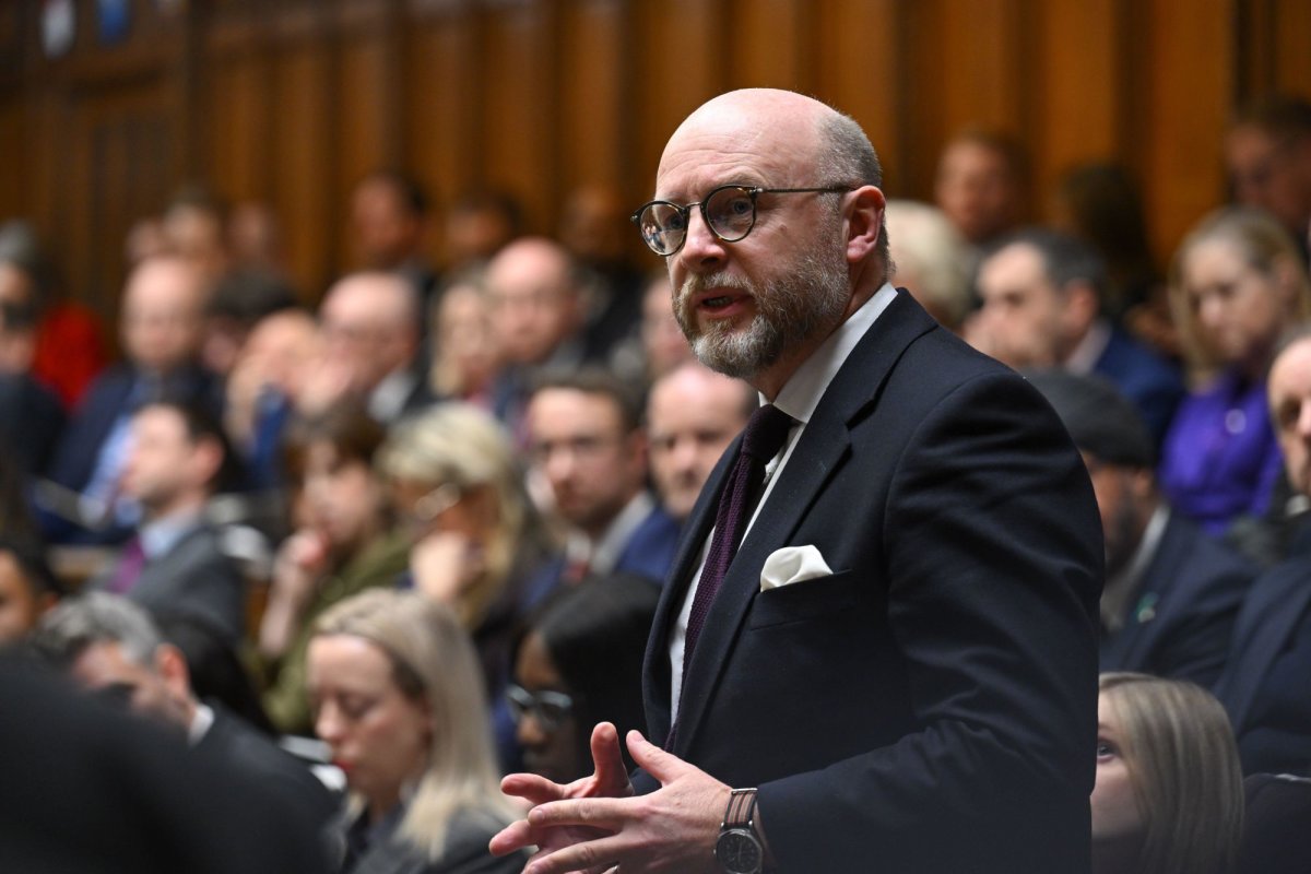 Politics Home | Senior Labour MP Says UK Must Not Repeat North Sea Oil Mistakes With AI Wealth
